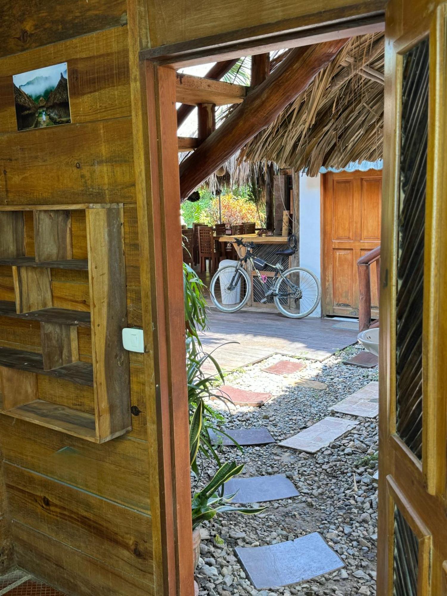 Hostal Nibuni Palomino Extérieur photo