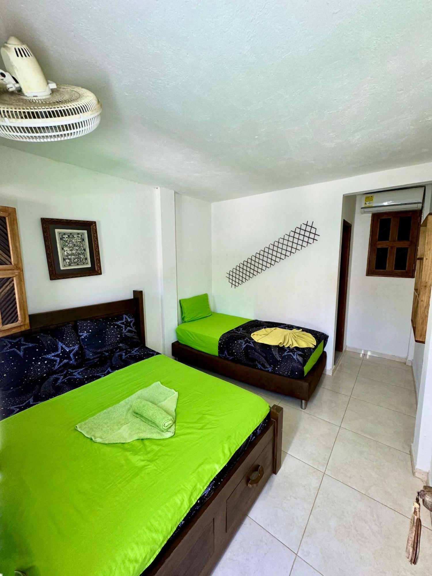 Hostal Nibuni Palomino Extérieur photo